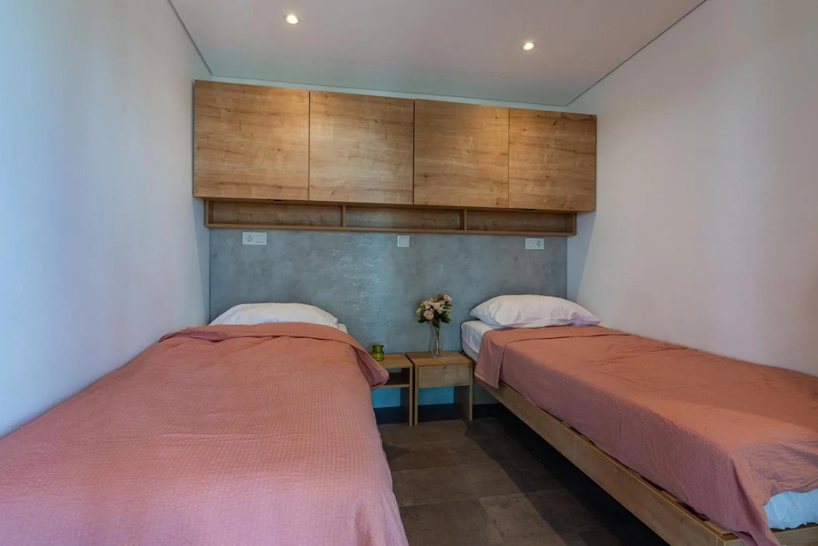 Kasthouse Yellow By Vellaris, Luxury Mobile Home Mali Lošinj