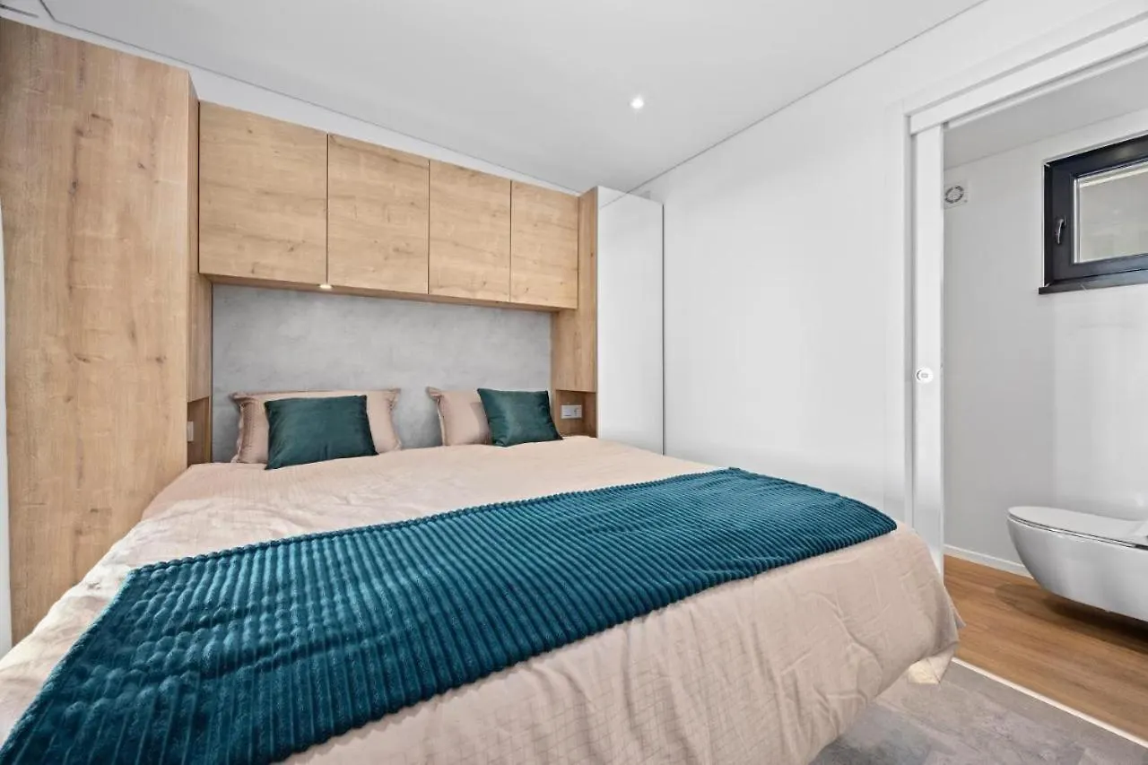 Affittacamere Kasthouse Yellow By Vellaris, Luxury Mobile Home Mali Lošinj