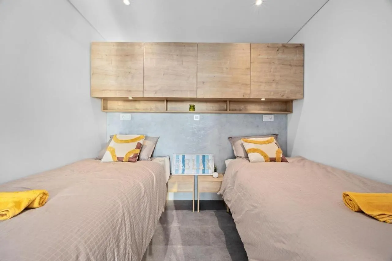 Affittacamere Kasthouse Yellow By Vellaris, Luxury Mobile Home Mali Lošinj