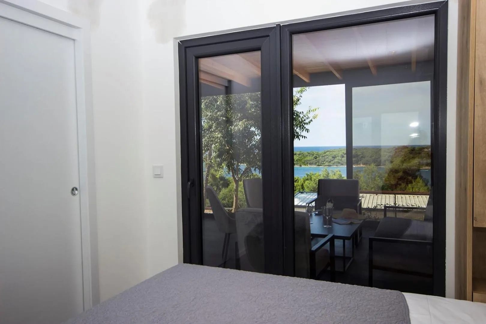 Kasthouse Yellow By Vellaris, Luxury Mobile Home 0*, Mali Losinj