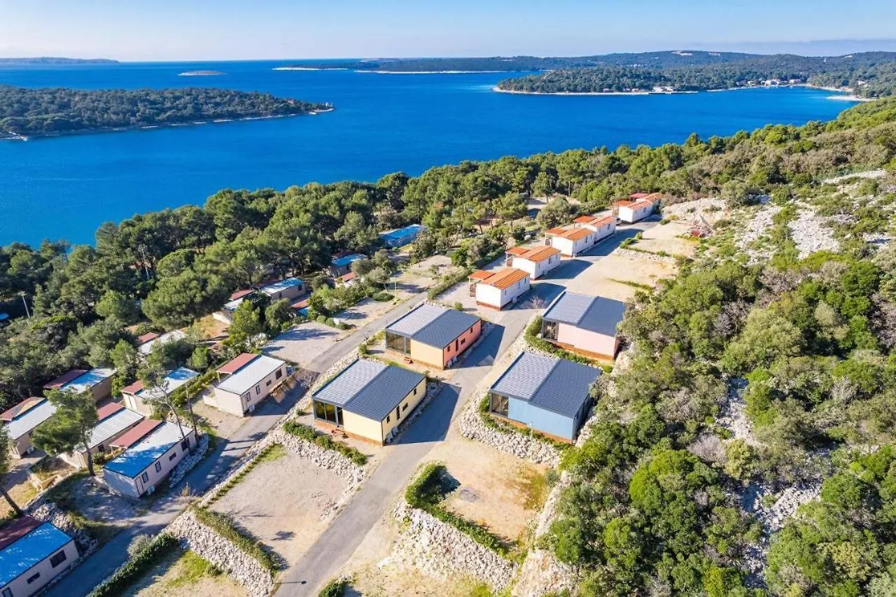 Kasthouse Yellow By Vellaris, Luxury Mobile Home Croatia