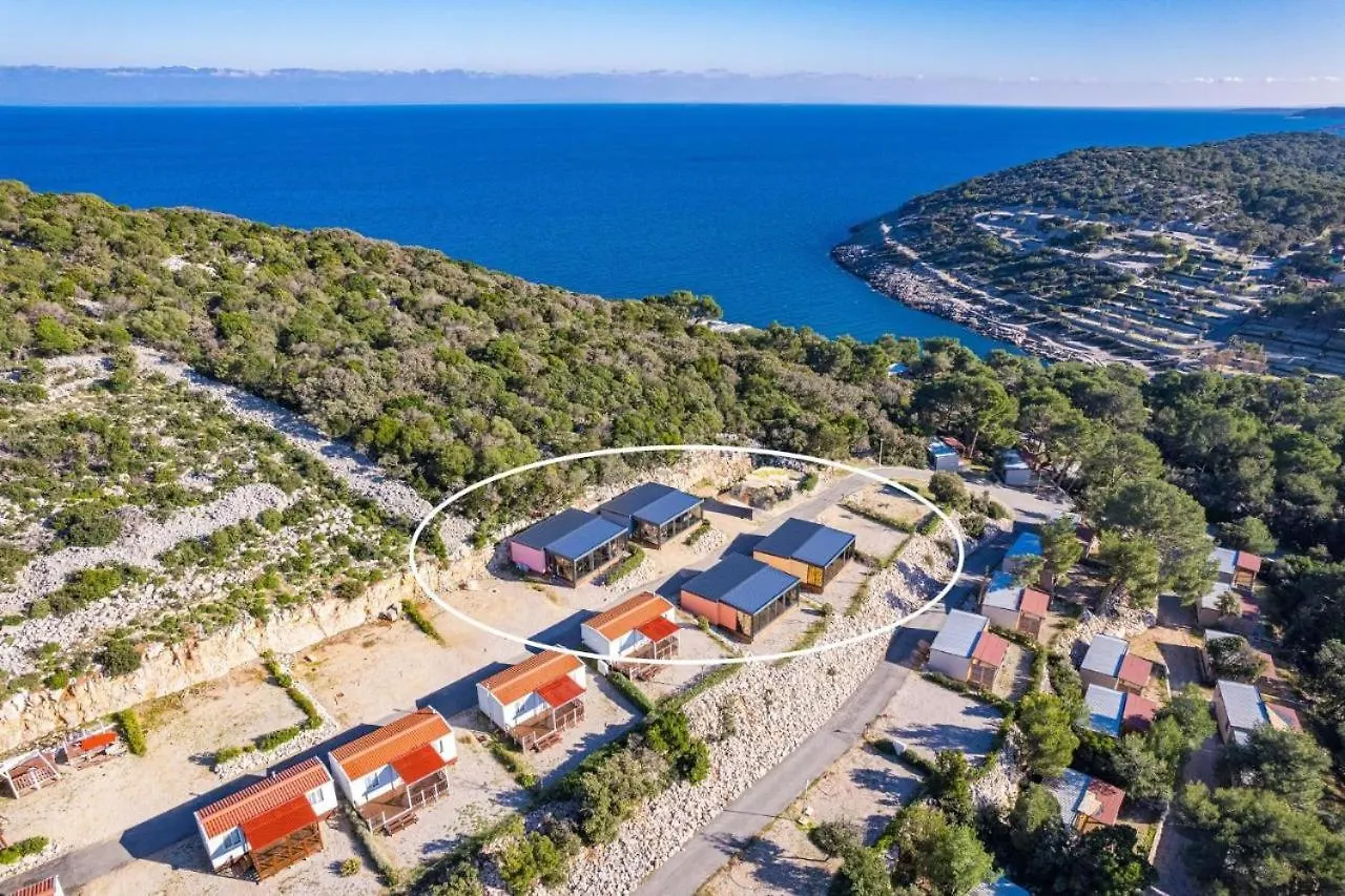 Kasthouse Yellow By Vellaris, Luxury Mobile Home 0*, Mali Losinj Croatia