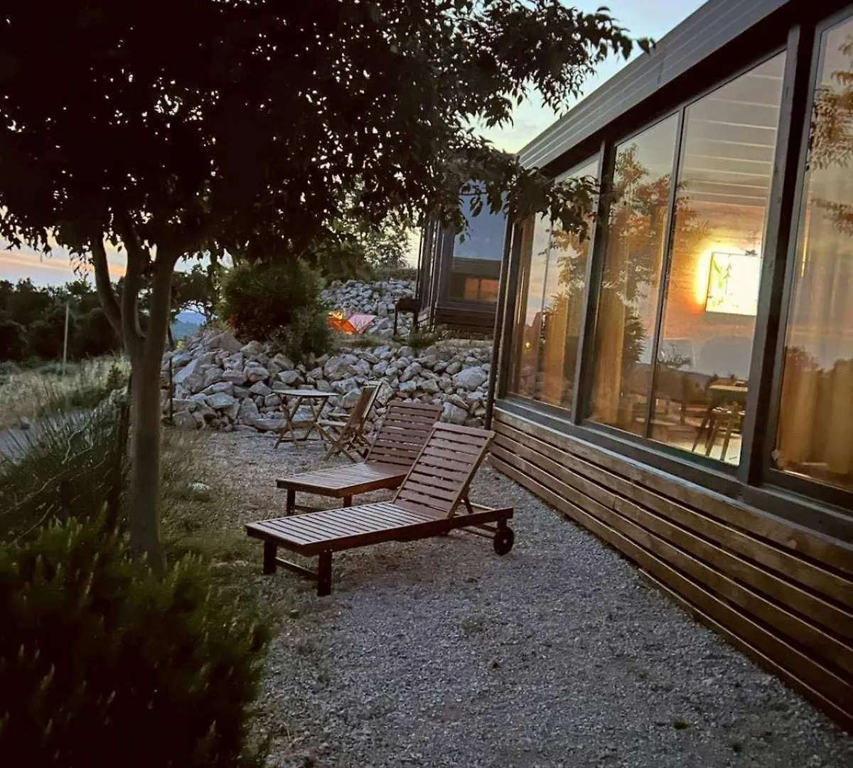 Kasthouse Yellow By Vellaris, Luxury Mobile Home Mali Losinj 0*,
